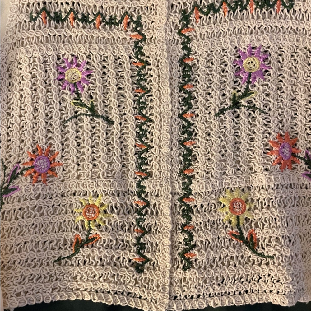 Crochet top - Picture 2 of 2